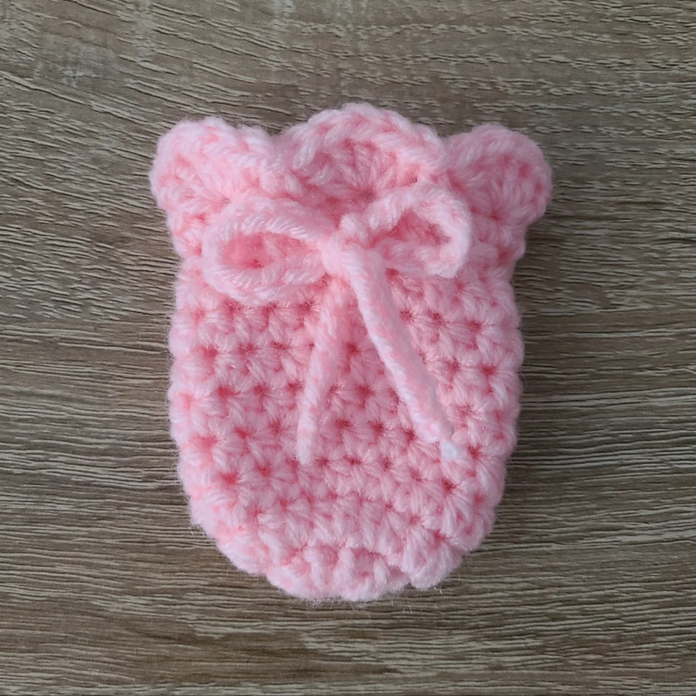 Crochet baby mittens, newborn scratch mittens, pink mittens, winter mittens